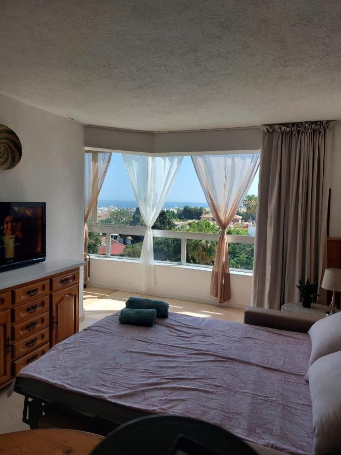 Lovely Apartment In Torremolinos Views Of The Sea, Pool, Terrace, Sofa Bed And Fully Equipped Kitchen Esterno foto